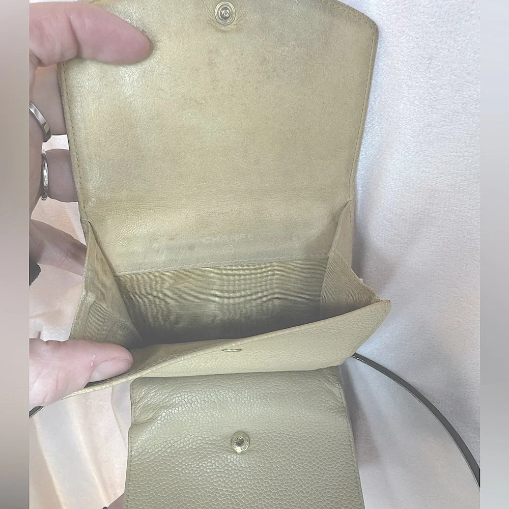 Chanel Bifold Wallet 6-Series Beige Caviar Vintage Authentic W Card Rare 2000s - Picture 6 of 15